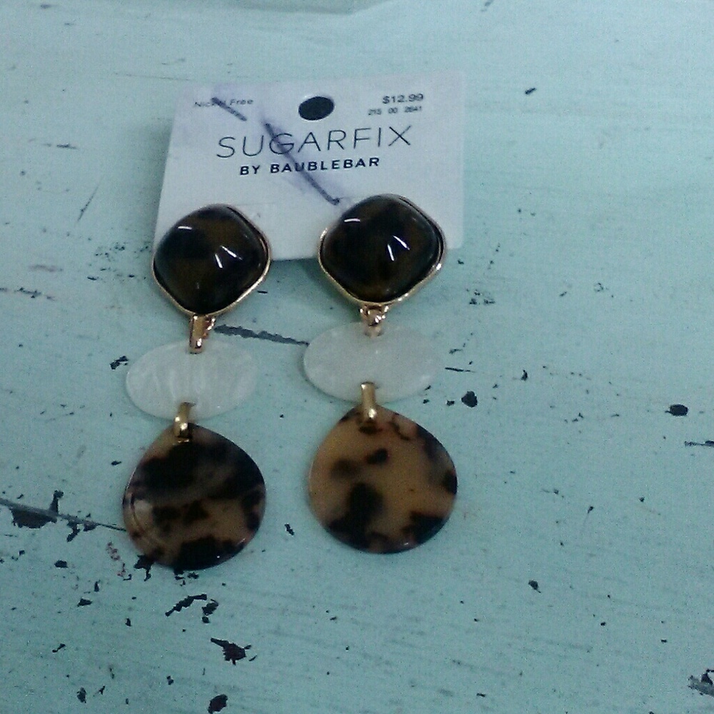 Very nice animal print earrings brand new